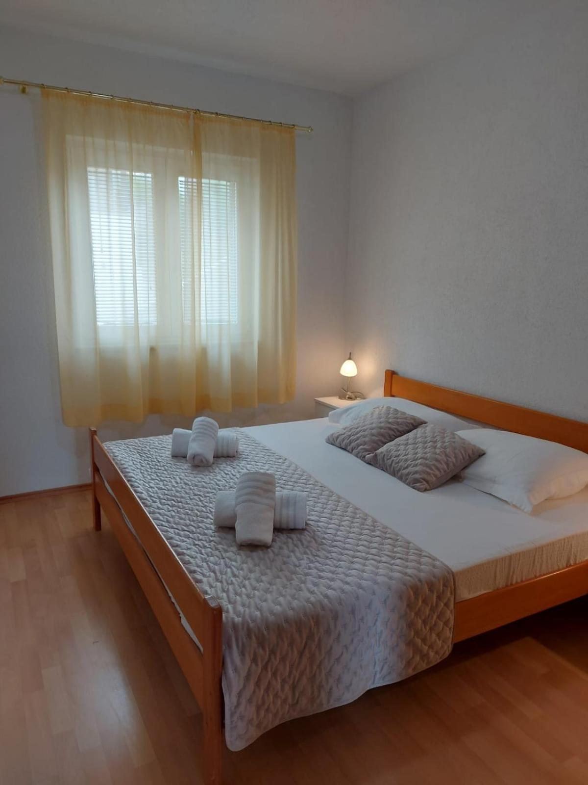 Apartments Gojevic Bol Exterior foto
