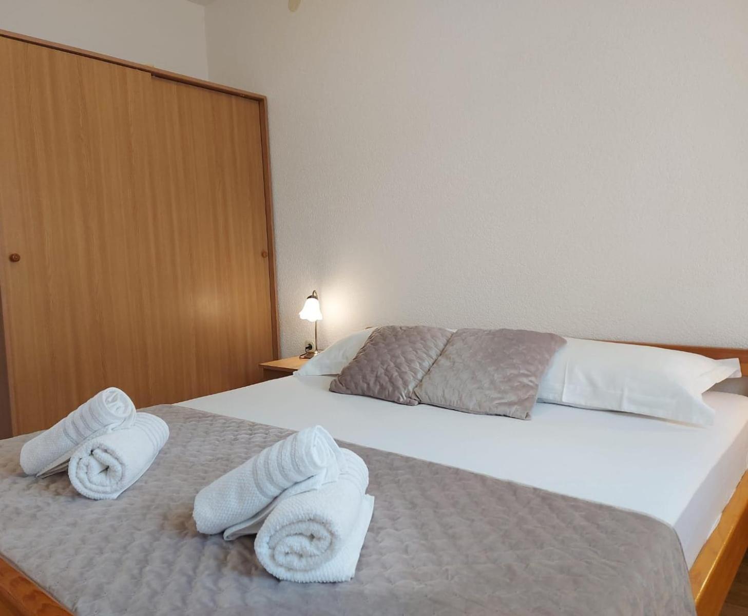 Apartments Gojevic Bol Exterior foto